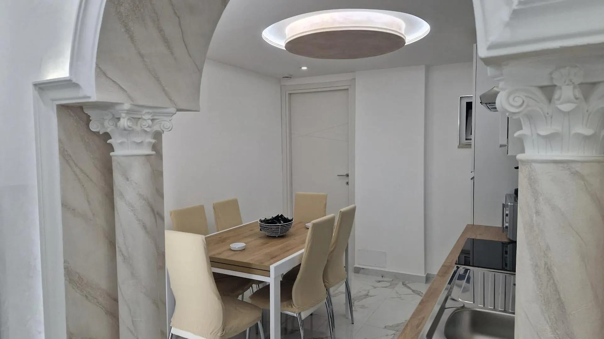 Giu - Sal'S Home Catania Italy